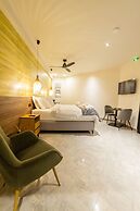 Trikala Mall Suites !