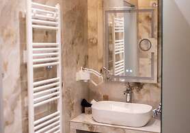 Trikala Mall Suites !