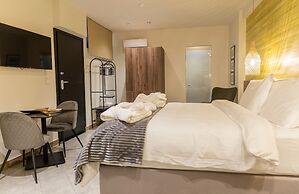 Trikala Mall Suites !