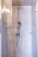 Trikala Mall Suites !