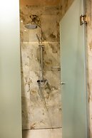 Trikala Mall Suites !