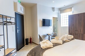 Trikala Mall Suites !