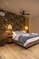 Trikala Mall Suites !