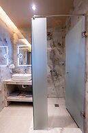 Trikala Mall Suites !