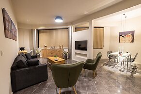 Trikala Mall Suites !