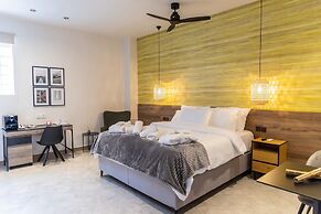 Trikala Mall Suites !