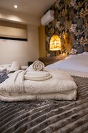 Trikala Mall Suites !