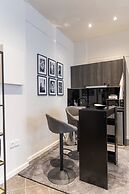 Trikala Mall Suites !