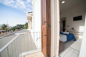 Quadri Pino Near The Sea 3