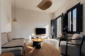 Erthā Suites with private pools