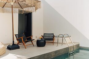 Erthā Suites with private pools
