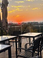 Li River Resort Villa Hotel