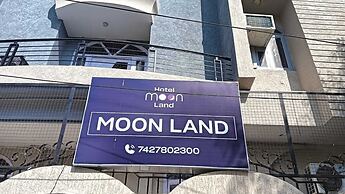 MOON LAND HOTEL