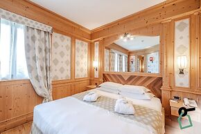 HOTIDAY Room Collection - Campiglio Pradalago