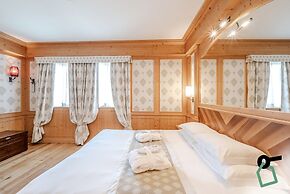 HOTIDAY Room Collection - Campiglio Pradalago