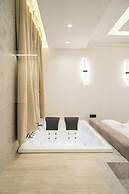 Napolitano Rooms