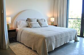 Celestial Penthouse with Private Jacuzzi