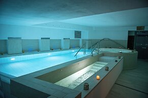 Artemide Fiore Club Suite & Spa