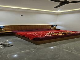 The Royal Orchid