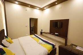 Hotel Kameshut Garden Bar and Restaurant