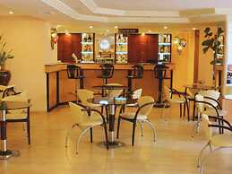 Senza Sunset Beach Hotel