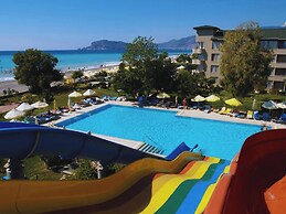 Senza Sunset Beach Hotel