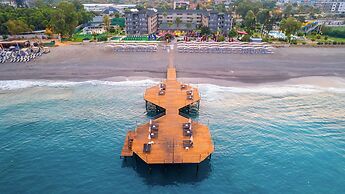Senza Sunset Beach Hotel