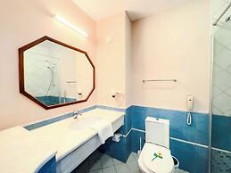 Senza Sunset Beach Hotel