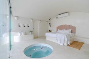 Nomads Resort - Destination Stays