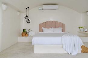 Nomads Resort - Destination Stays