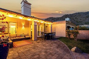 Mtn & City Views: Stunning Villa in Phoenix!