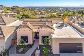 Mtn & City Views: Stunning Villa in Phoenix!
