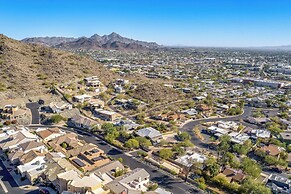 Mtn & City Views: Stunning Villa in Phoenix!