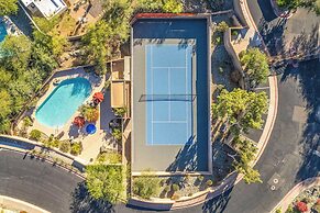 Mtn & City Views: Stunning Villa in Phoenix!