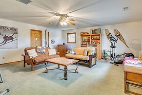 Mtn-view Family Home w/ Grill in Flagstaff!