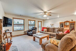 Mtn-view Family Home w/ Grill in Flagstaff!