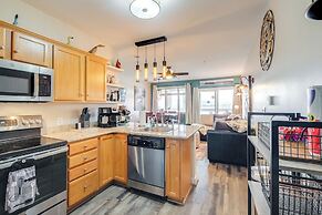 Balcony & Serene Views: Cozy Condo in Huddleston!