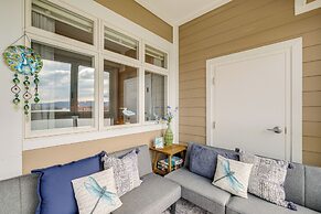 Balcony & Serene Views: Cozy Condo in Huddleston!