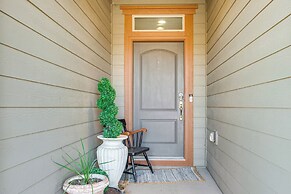 Hike, Ski & Golf: Apt w/ Balcony in Arvada!