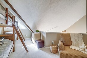 Walk to Lifts: Wintergreen Resort Condo