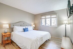 Walk to Lifts: Wintergreen Resort Condo