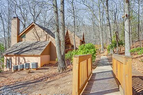 Walk to Lifts: Wintergreen Resort Condo