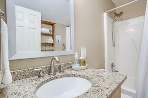 Walk to Lifts: Wintergreen Resort Condo