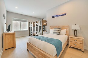 Boyne Mtn Retreat w/ Hot Tub + Shuttle to Resort!