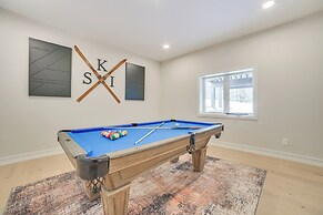 Boyne Mtn Retreat w/ Hot Tub + Shuttle to Resort!