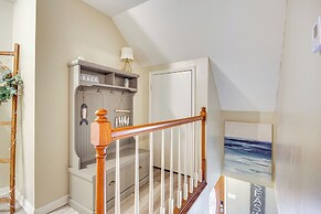 < 1 Mi to Waveland Beach: Spacious Family Home