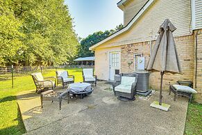 < 1 Mi to Waveland Beach: Spacious Family Home