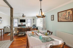 Close to Dtwn Bangor: Inviting Maine Home