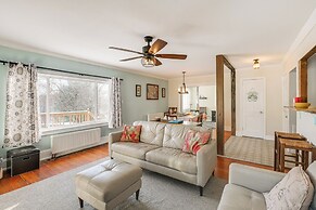 Close to Dtwn Bangor: Inviting Maine Home