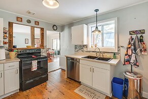 Close to Dtwn Bangor: Inviting Maine Home